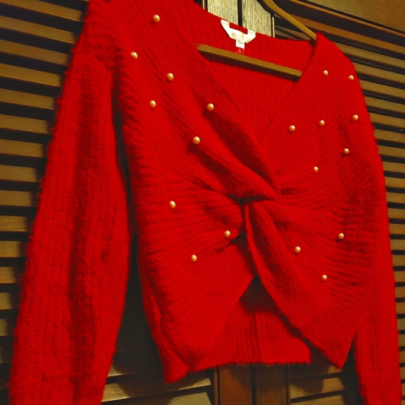 No Boundaries Brilliant Red Twist Faux Pearl Sweater - Picture 3 of 5